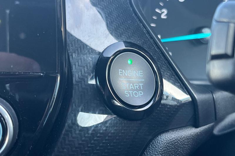 Used Ford Fiesta 2018 for sale - 77088136: Photo 38