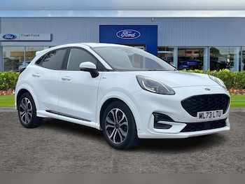 2023 - ST-LINE | Ford Sync 3 Touchscreen Navigation | Rear Parking Sensors Manual 5-Door