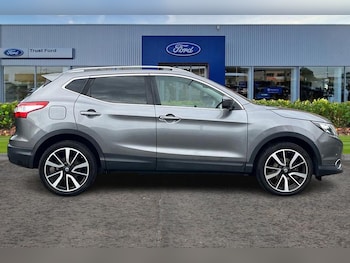 Used Nissan Qashqai 2016 for sale - 76196517: Photo 3