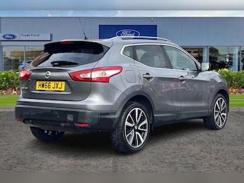 Used Nissan Qashqai 2016 for sale - 76196517: Photo 4