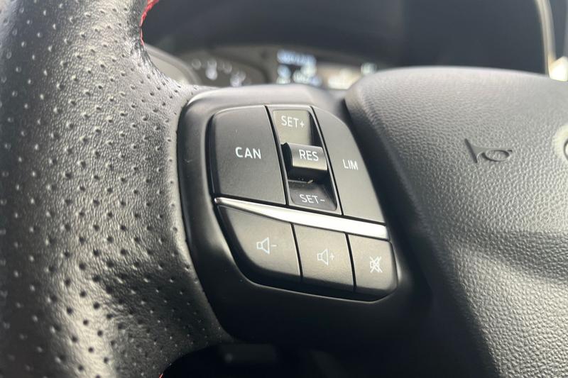 Used Ford Fiesta 2018 for sale - 77009501: Photo 38