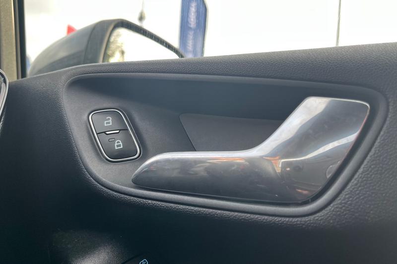 Used Ford Fiesta 2018 for sale - 77009501: Photo 40