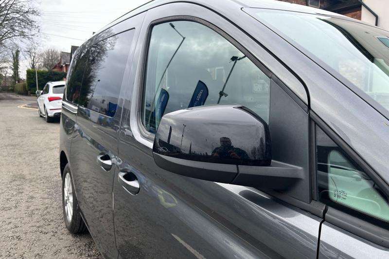 Used Ford Tourneo Connect 2023 for sale - 77532648: Photo 28