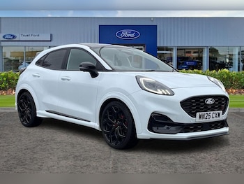 2025 - ST | Driver Assistance Pack | Power Tailgate | B&O Audio | Partial Leather 5-Door