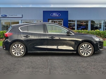 Used Ford Focus 2022 for sale - 76835584: Photo