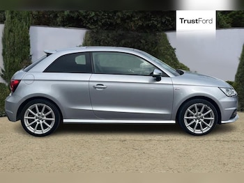 Used Audi A1 2017 for sale - 78240108: Photo