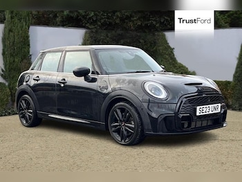 Used MINI Hatch 2023 for sale - 77036896: Photo