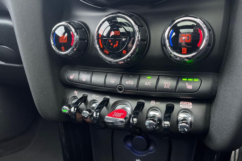 Used MINI Hatch 2023 for sale - 77036896: Photo 22