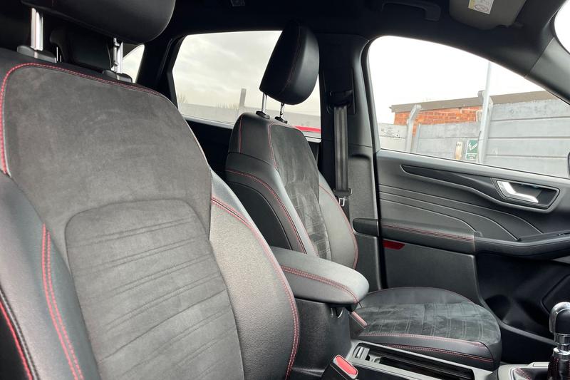 Used Ford Kuga 2021 for sale - 77809604: Photo 17