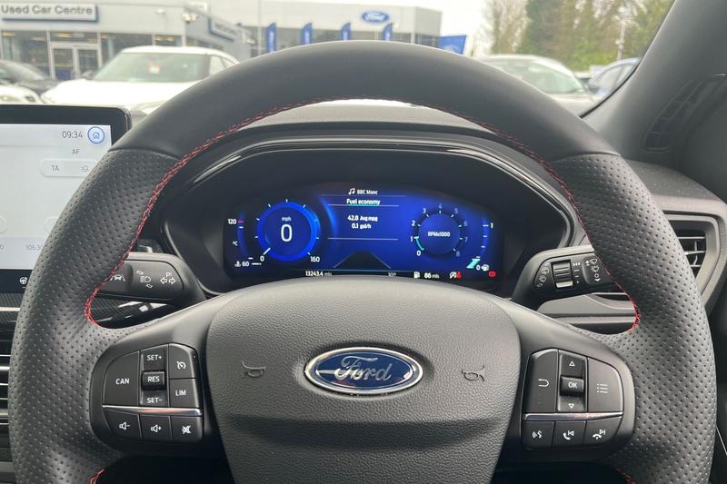 Used Ford Focus 2023 for sale - 77763669: Photo 12