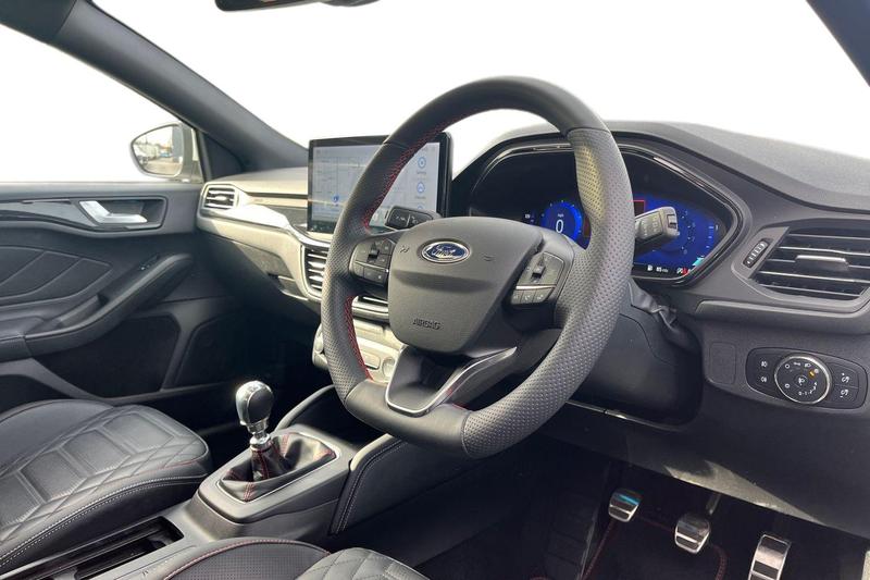 Used Ford Focus 2023 for sale - 77763669: Photo 9