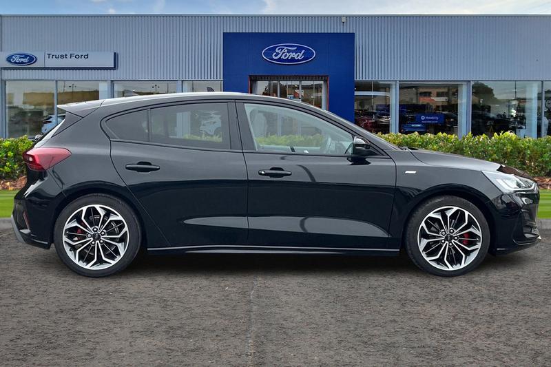 Used Ford Focus 2023 for sale - 77332465: Photo 3