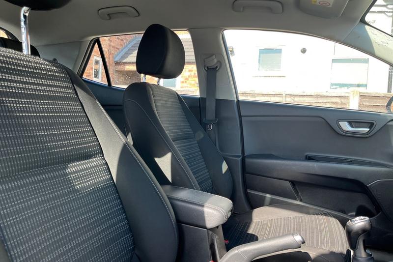 Used Kia Stonic 2019 for sale - 77935005: Photo 17