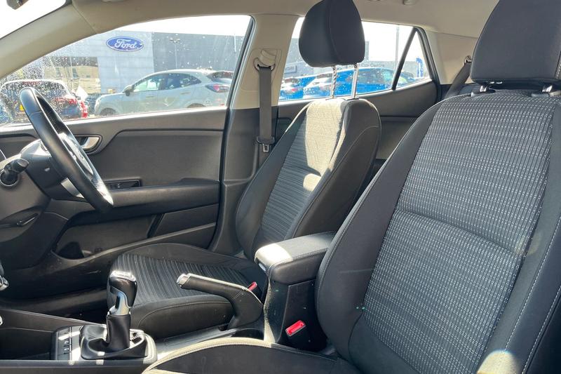 Used Kia Stonic 2019 for sale - 77935005: Photo 19