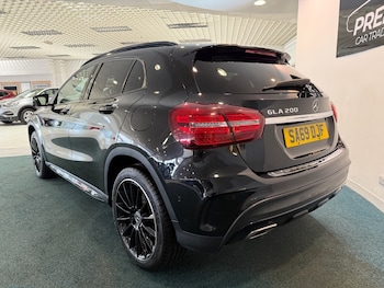 Used Mercedes-Benz GLA 2019 for sale - 77487121: Photo