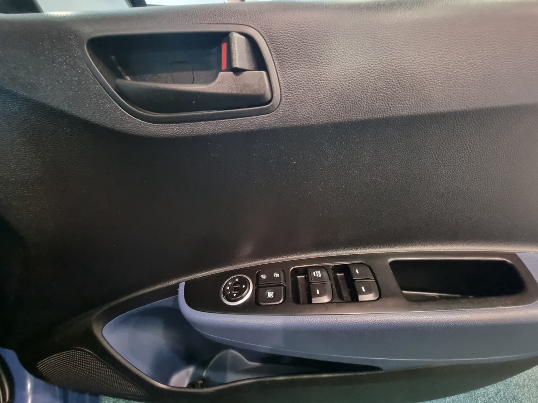 Used Hyundai i10 2015 for sale - 76172776: Photo 12