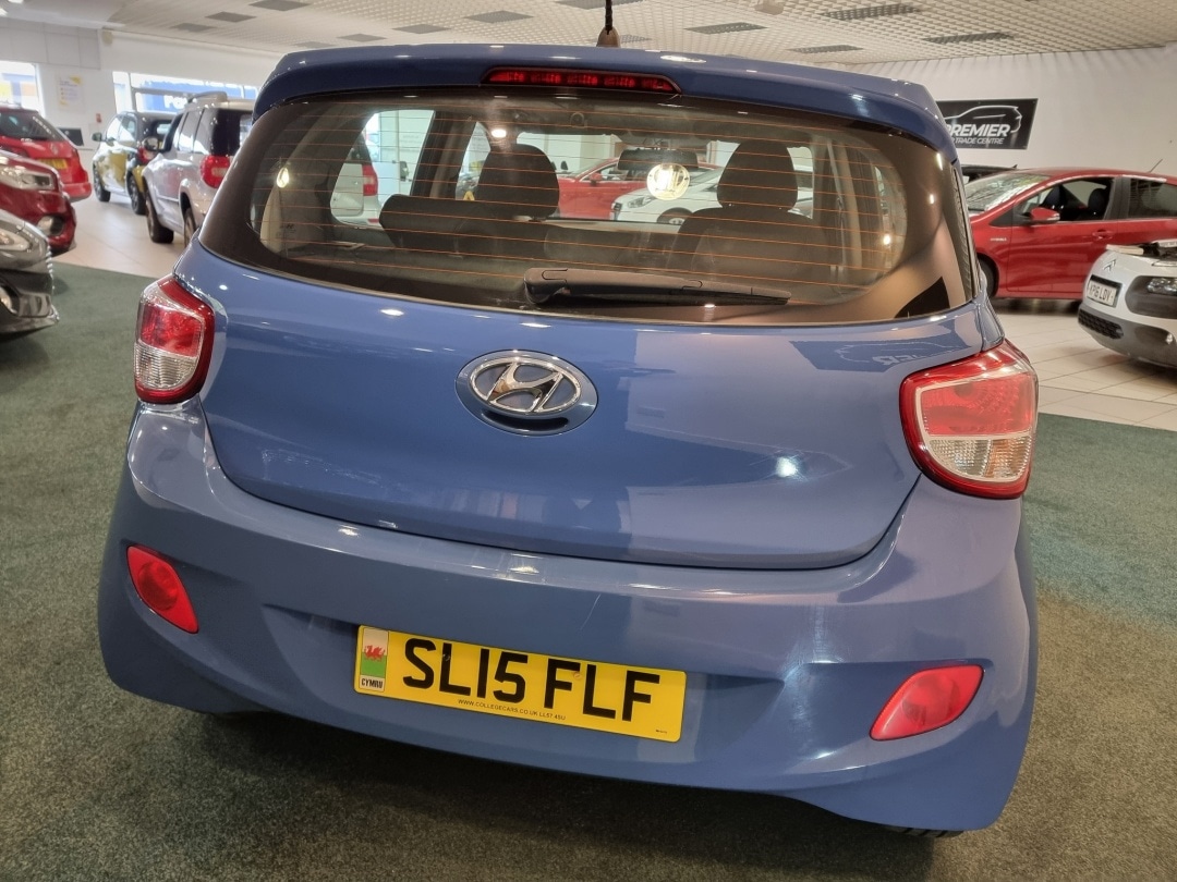 Used Hyundai i10 2015 for sale - 76172776: Photo 4