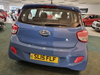 Used Hyundai i10 2015 for sale - 76172776: Photo