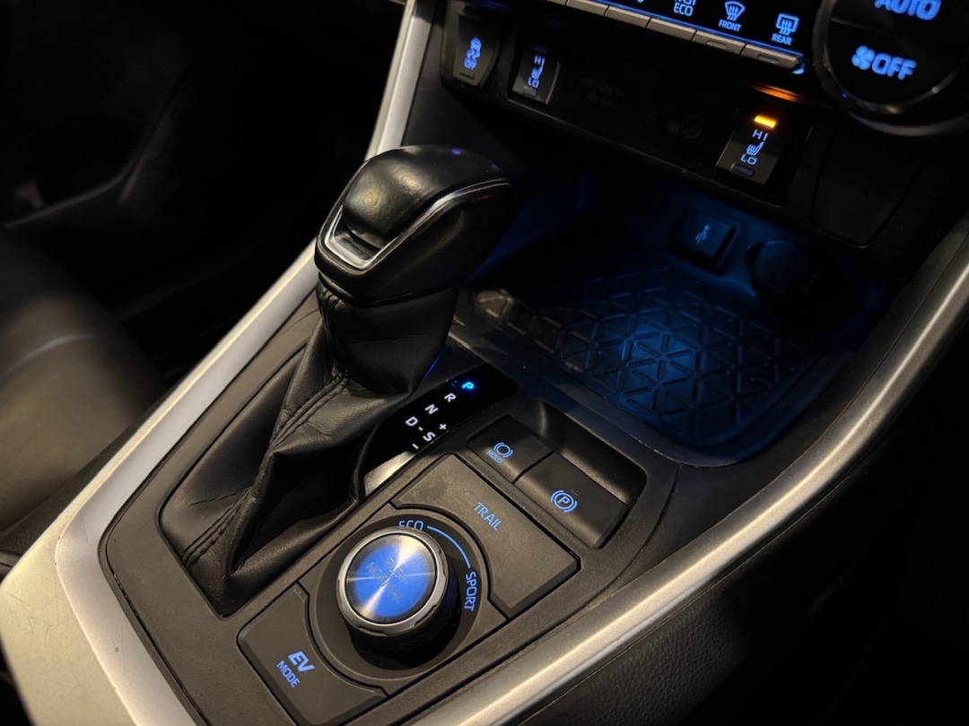 Used Toyota RAV4 2020 for sale - 77946801: Photo 24