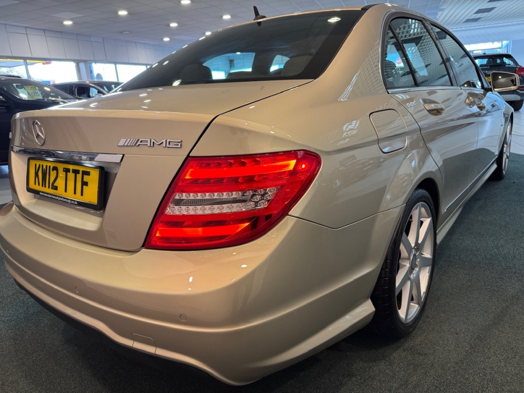 Used Mercedes-Benz C Class 2012 for sale - 77071891: Photo 11