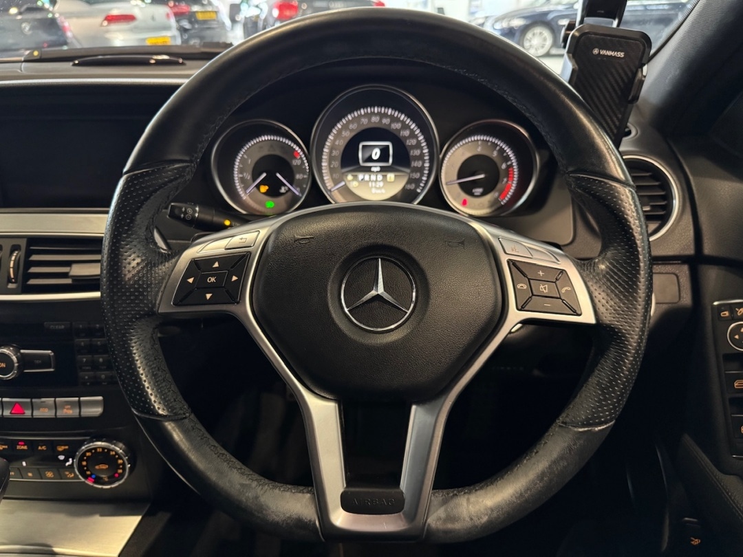 Used Mercedes-Benz C Class 2012 for sale - 77071891: Photo 18