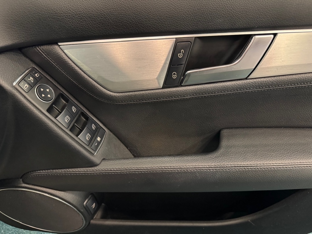 Used Mercedes-Benz C Class 2012 for sale - 77071891: Photo 27