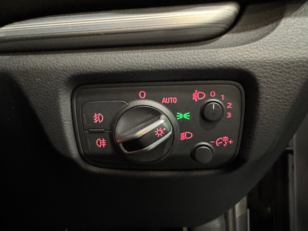 Used Audi A3 2015 for sale - 77961856: Photo 24