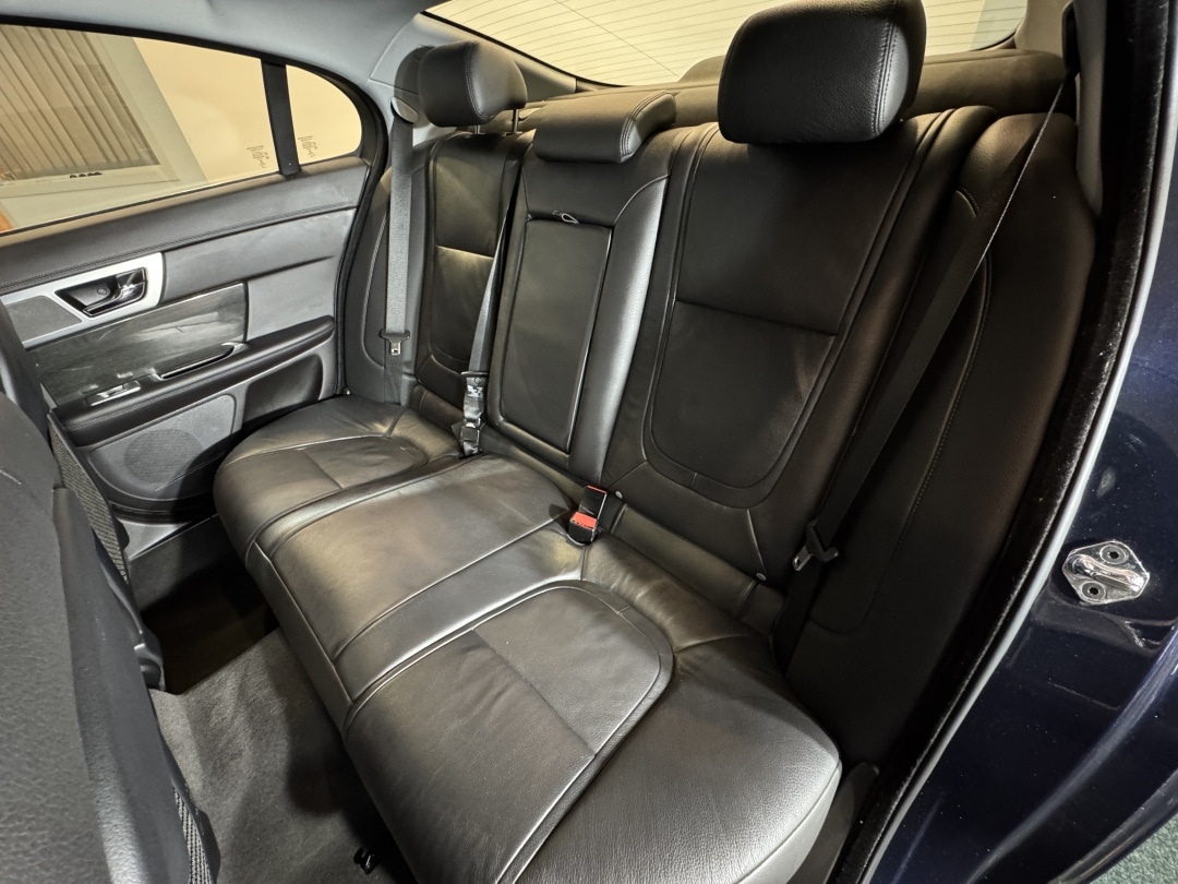 Used Jaguar XF 2015 for sale - 76413073: Photo 11