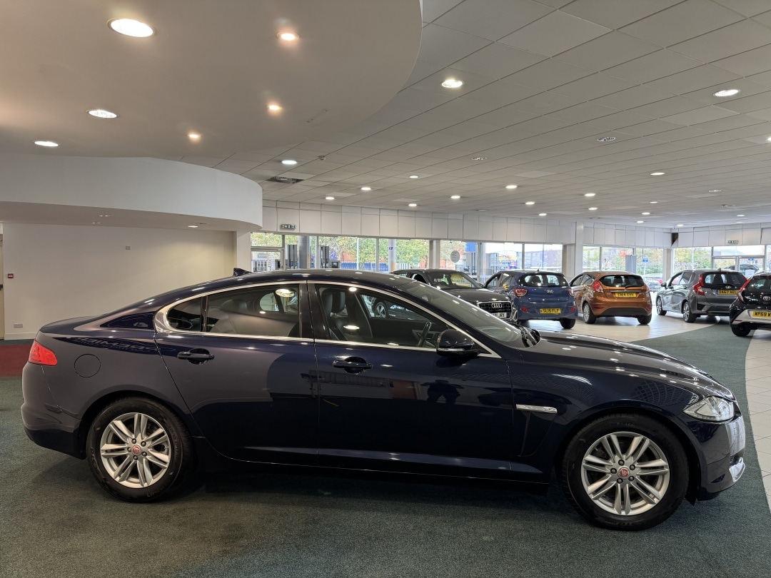 Used Jaguar XF 2015 for sale - 76413073: Photo 14