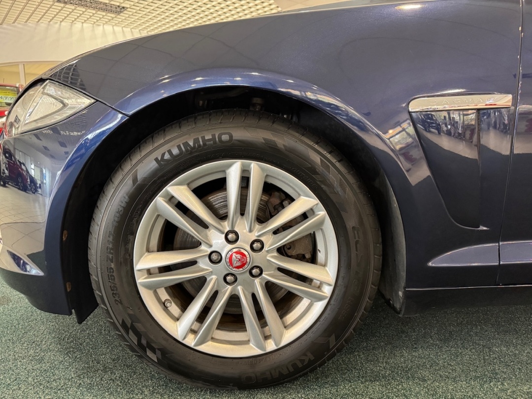 Used Jaguar XF 2015 for sale - 76413073: Photo 16