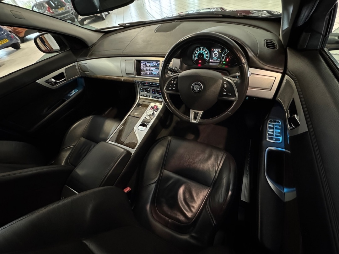 Used Jaguar XF 2015 for sale - 76413073: Photo 23