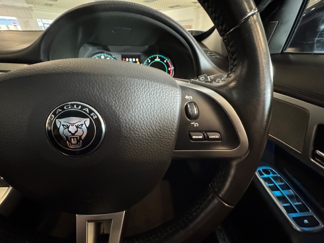 Used Jaguar XF 2015 for sale - 76413073: Photo 26