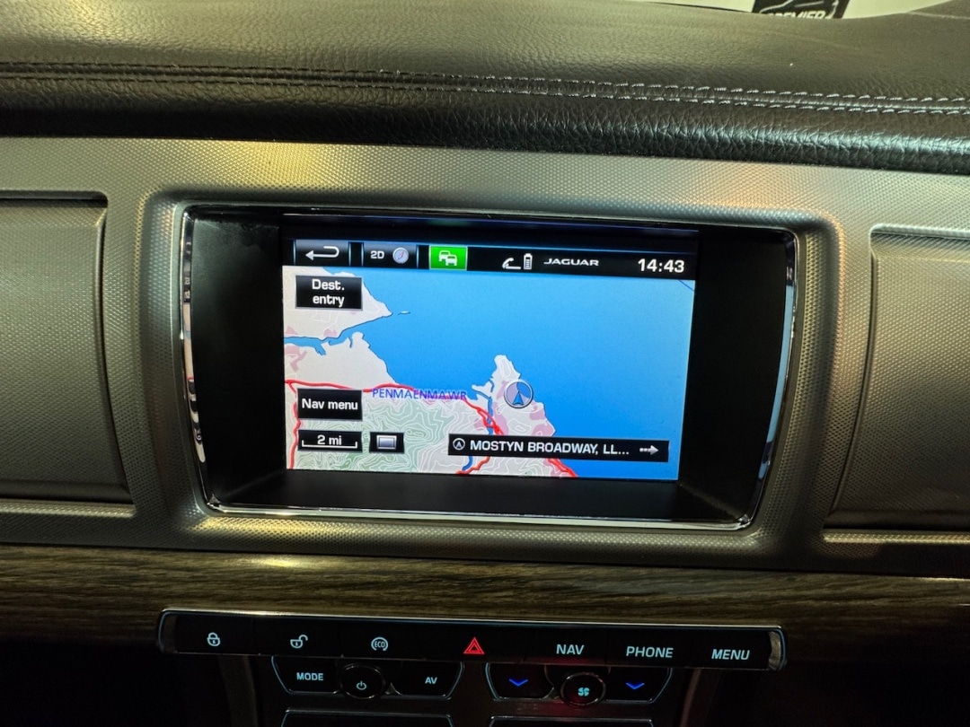 Used Jaguar XF 2015 for sale - 76413073: Photo 28