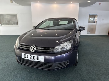 Volkswagen - Golf