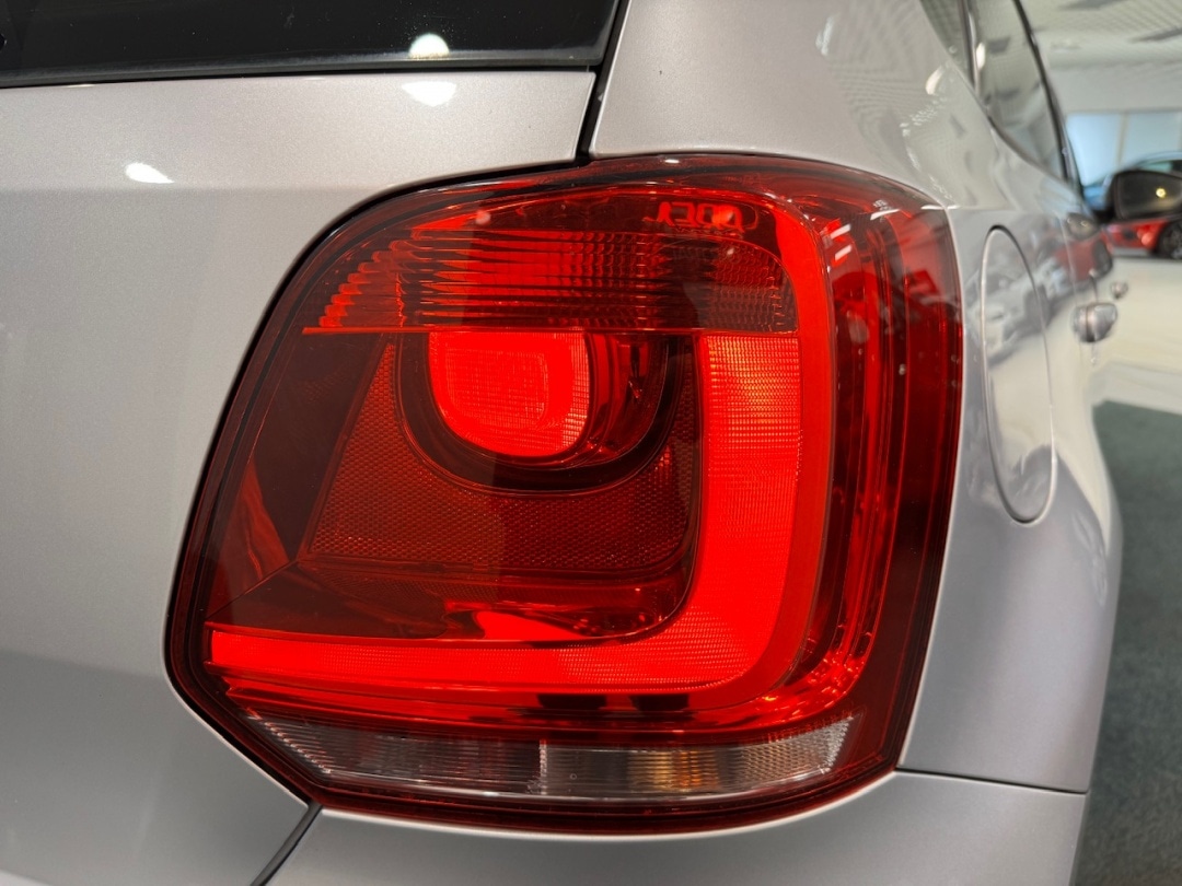 Used Volkswagen Polo 2011 for sale - 77730715: Photo 16