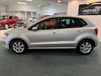 Used Volkswagen Polo 2011 for sale - 77730715: Photo