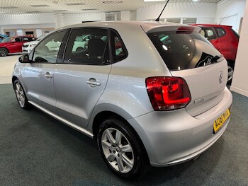 Used Volkswagen Polo 2011 for sale - 77730715: Photo