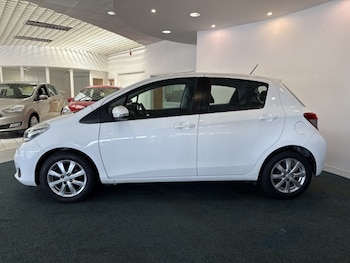 Used Toyota Yaris 2013 for sale - 75904186: Photo