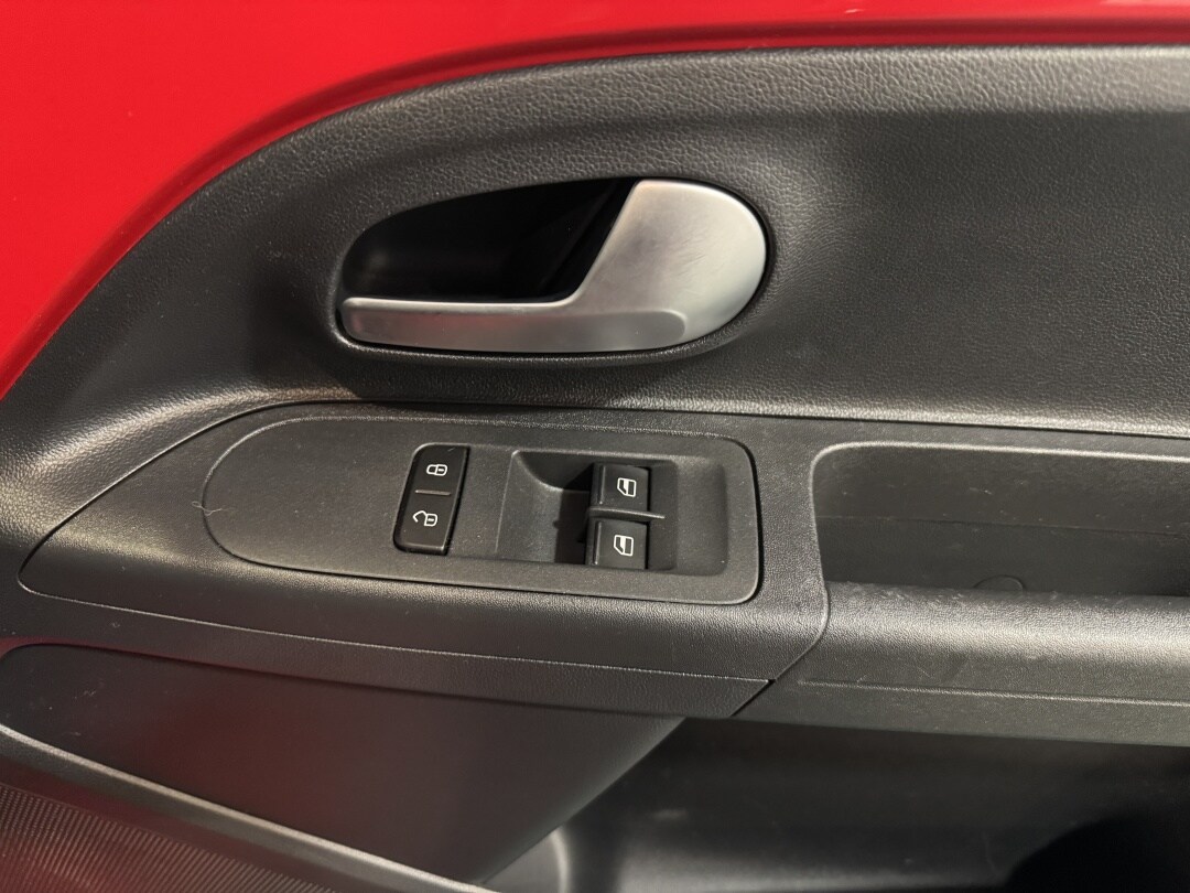 Used Volkswagen up! 2022 for sale - 77487123: Photo 21