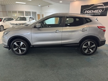 Used Nissan Qashqai 2014 for sale - 79384244: Photo