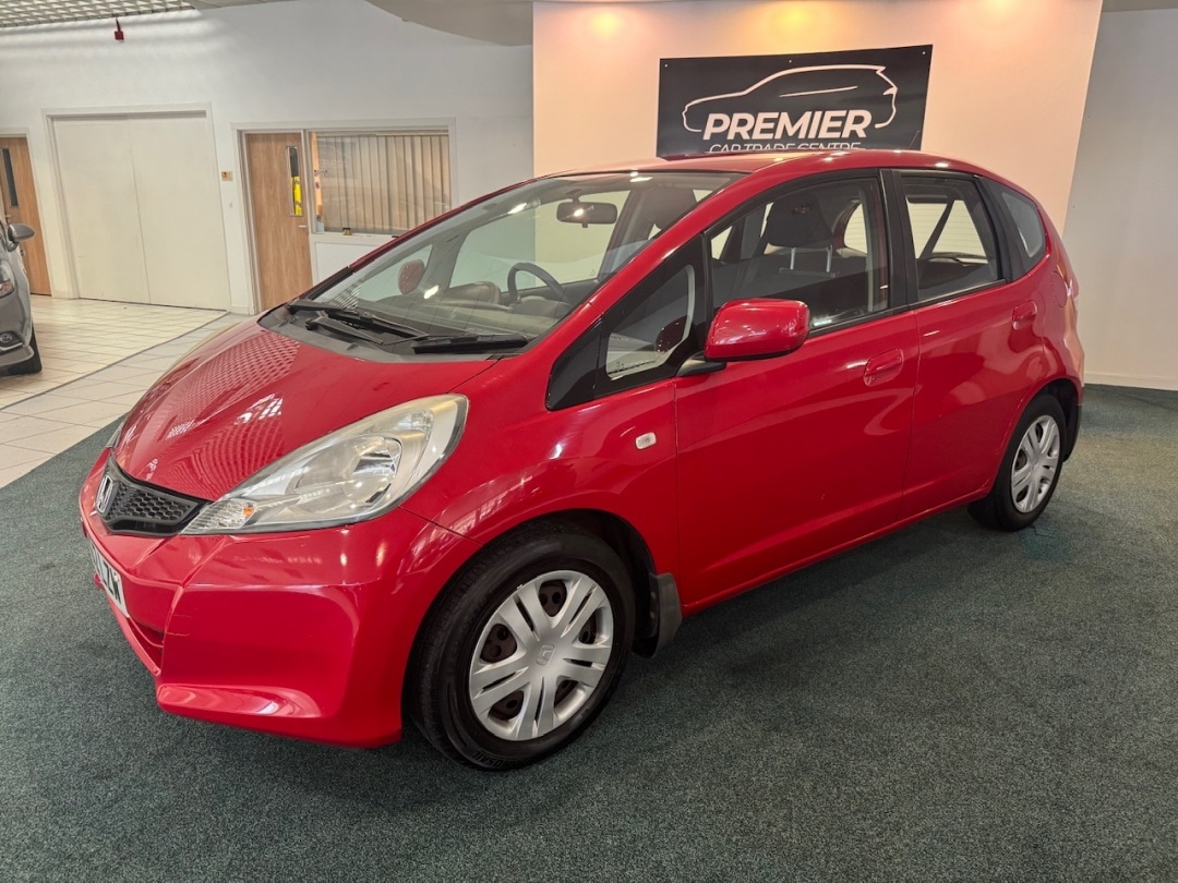 Used Honda Jazz 2012 for sale - 76438742: Photo 2