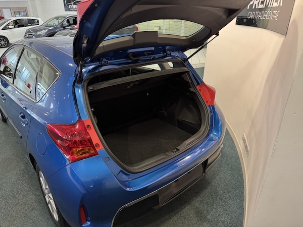 Used Toyota Auris 2014 for sale - 76222747: Photo 11