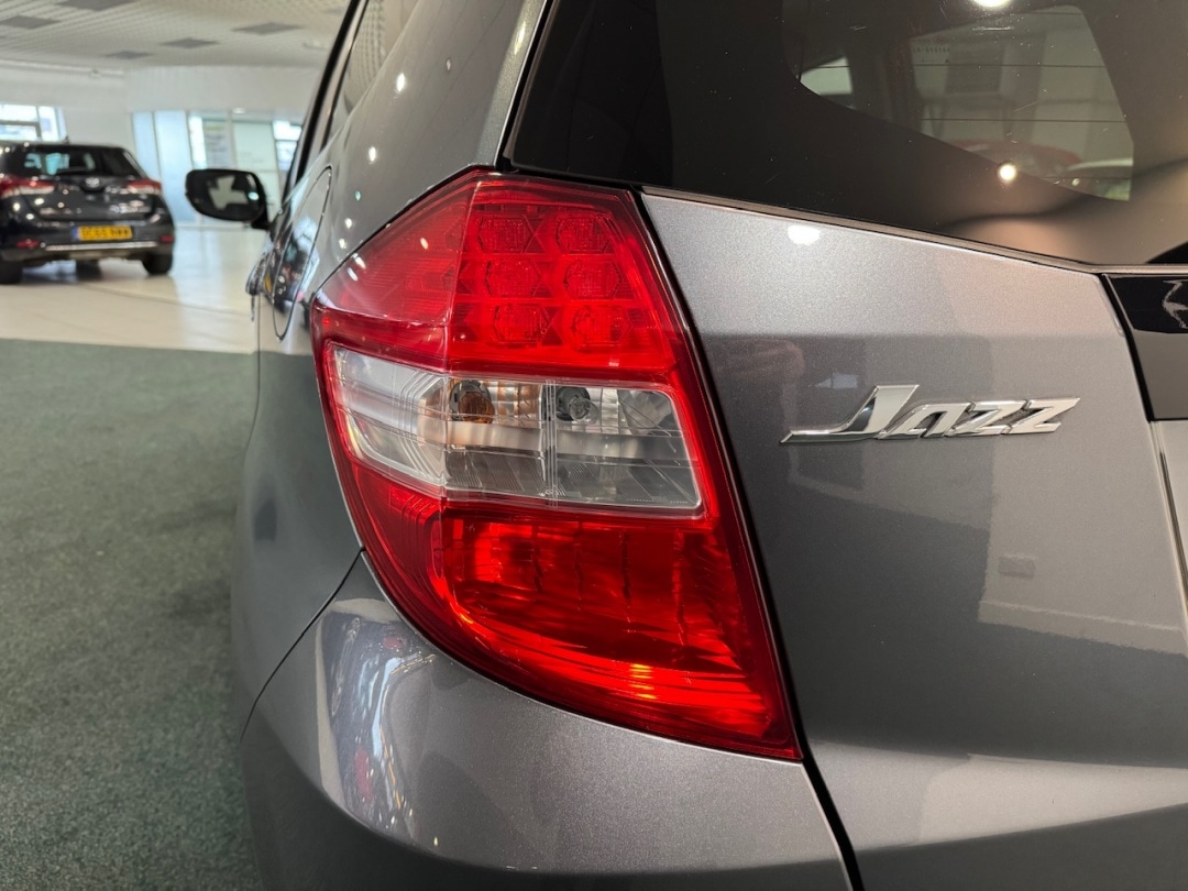 Used Honda Jazz 2015 for sale - 77200676: Photo 11