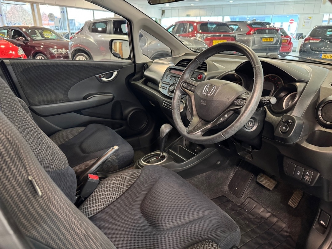 Used Honda Jazz 2015 for sale - 77200676: Photo 17