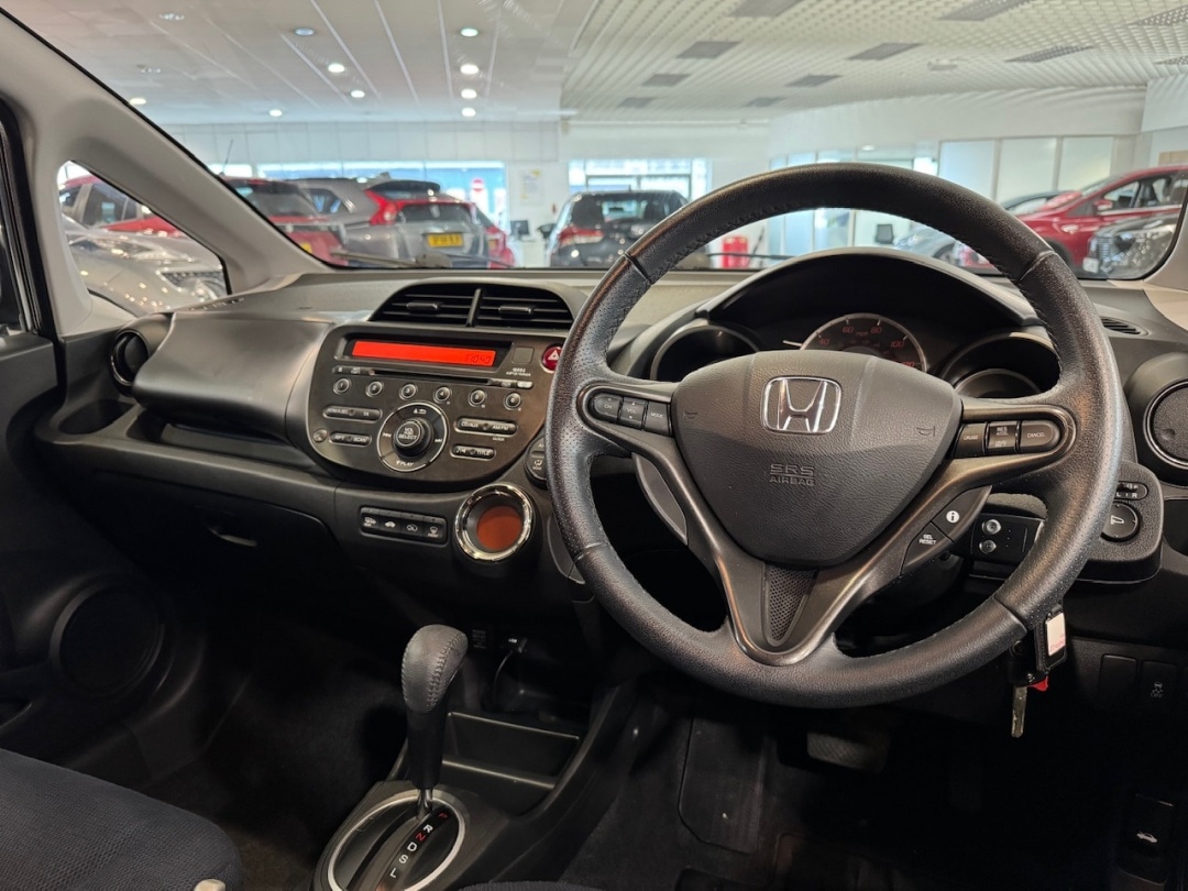 Used Honda Jazz 2015 for sale - 77200676: Photo 20