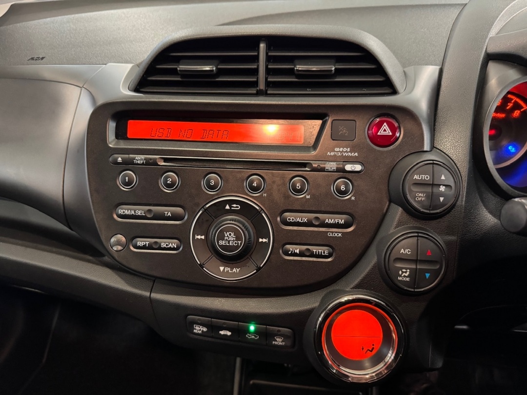 Used Honda Jazz 2015 for sale - 77200676: Photo 22