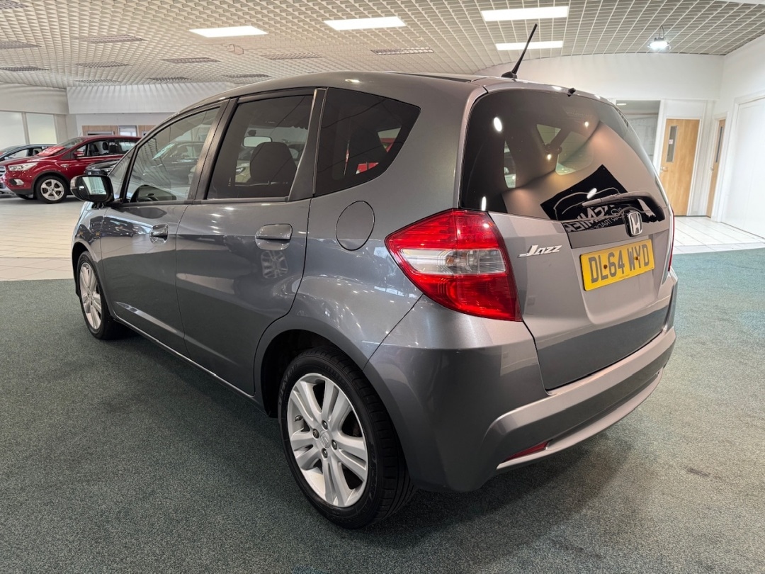 Used Honda Jazz 2015 for sale - 77200676: Photo 3