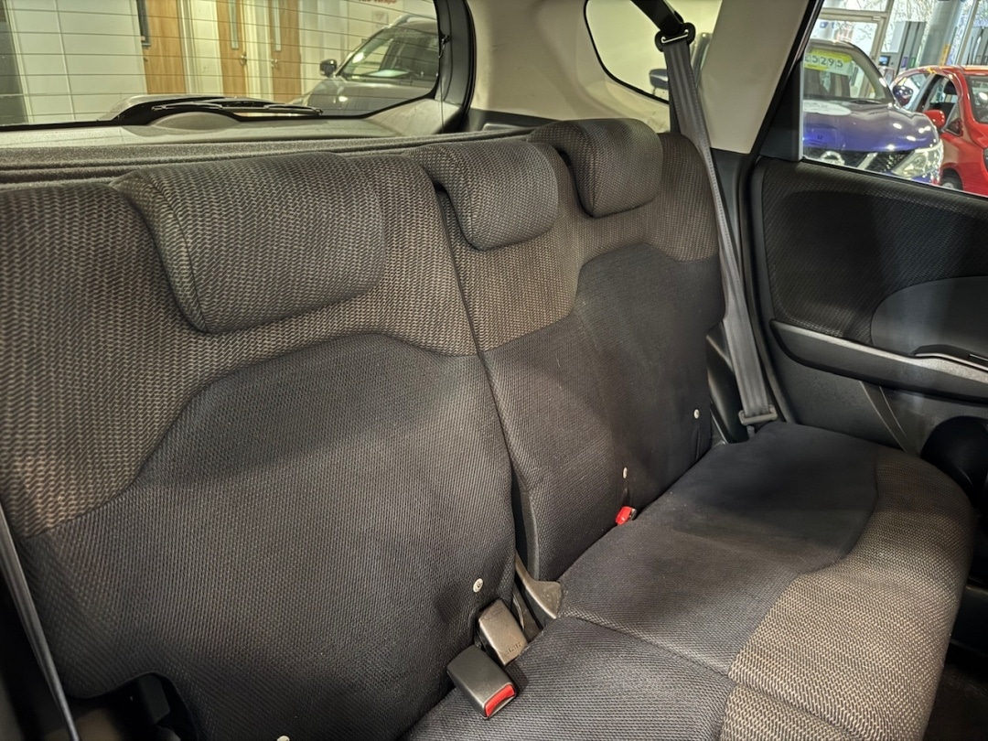 Used Honda Jazz 2015 for sale - 77200676: Photo 30