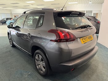 Used Peugeot 2008 2017 for sale - 79641403: Photo