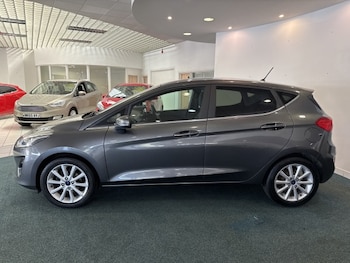 Used Ford Fiesta 2017 for sale - 75701252: Photo